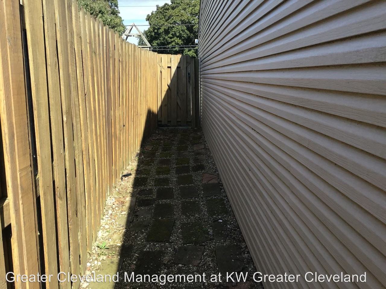 432 Nobottom Road - Photo 3 of 20