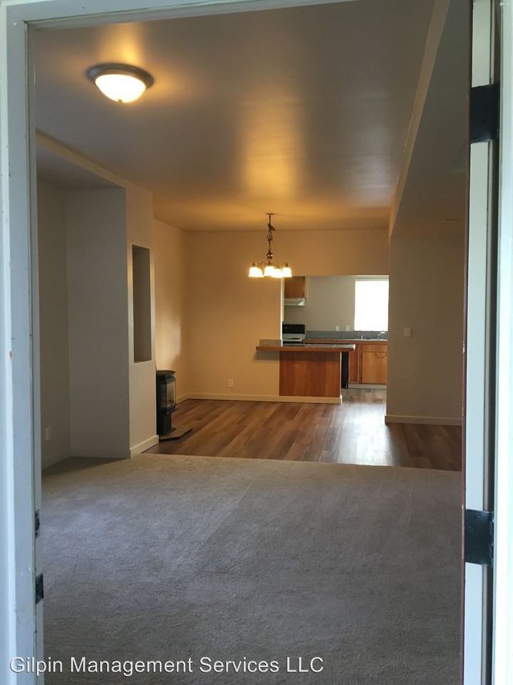 5011 S. 3rd Ave - Photo 2 of 13