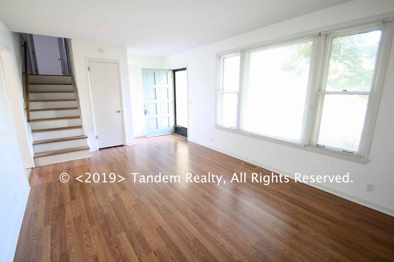 909 Cointreau Drive - Photo 3 of 24