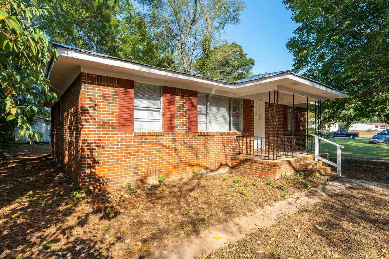 106 Church St - Photo 3 of 31