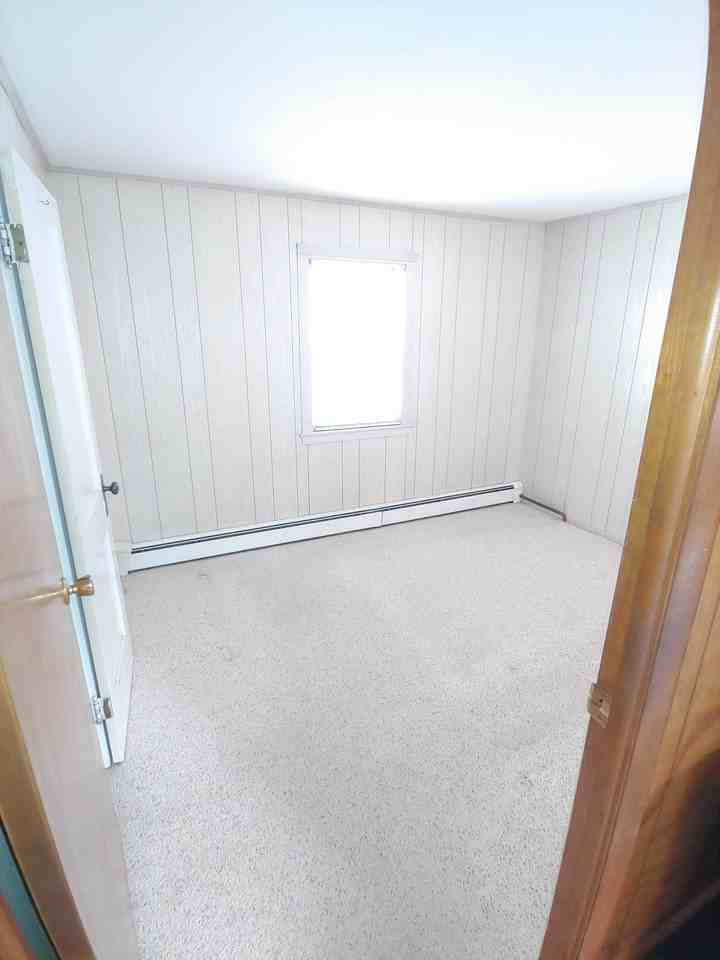 36 Bridge St - Photo 3 of 16