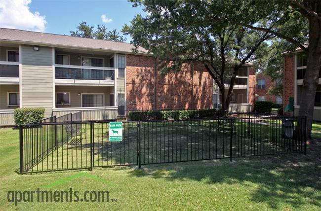 Walker's Mark Apartments - Photo 3 of 33