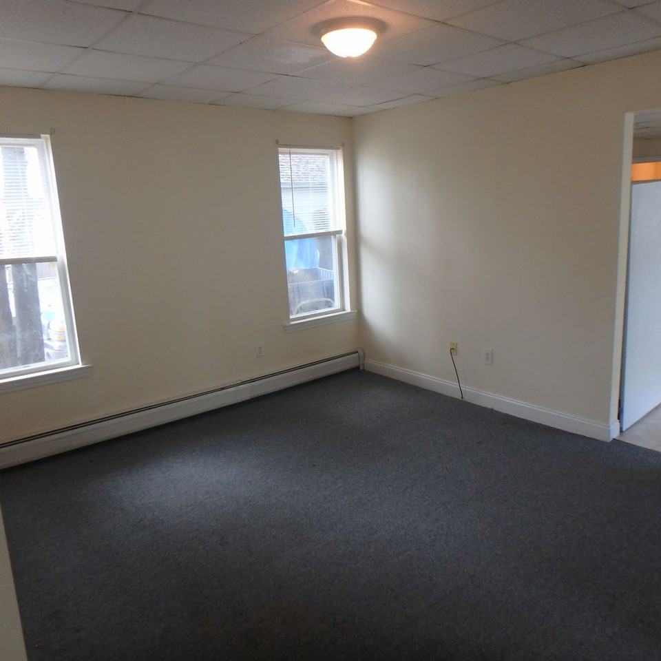 10 Pearl Street - 1 - Photo 3 of 8