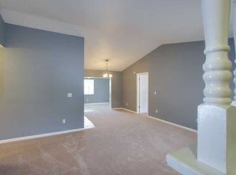 641 Dunn Dr - Photo 3 of 14