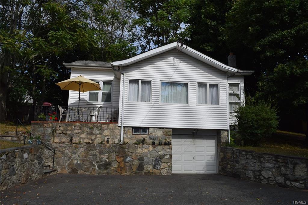 3180 Lincoln Drive - Photo 2 of 8