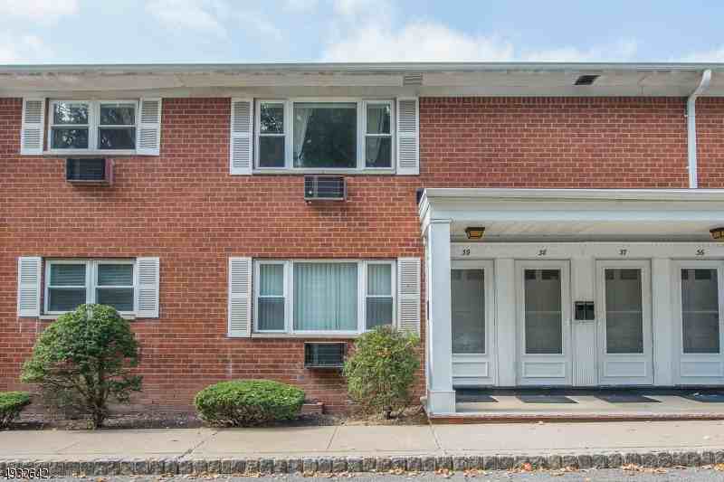 39 Lincoln Gdns - Photo 2 of 19