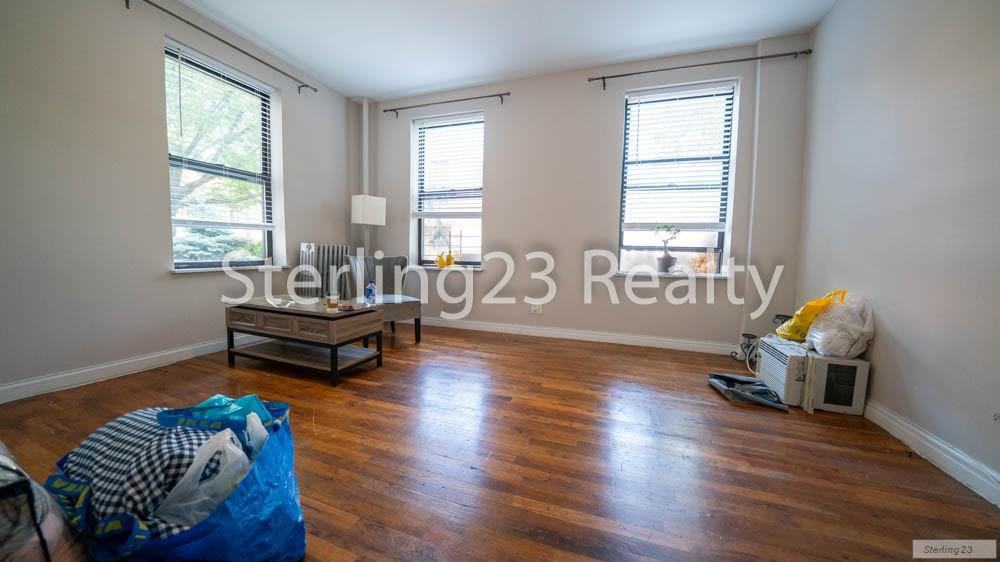 2409 24-09 27th St. #1