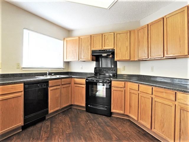 15423 Spring Summit - Photo 3 of 10