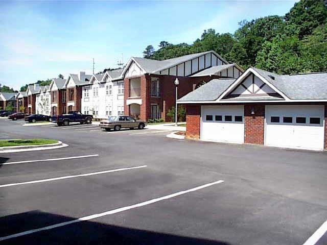 Morgan Manor - Photo 3 of 16