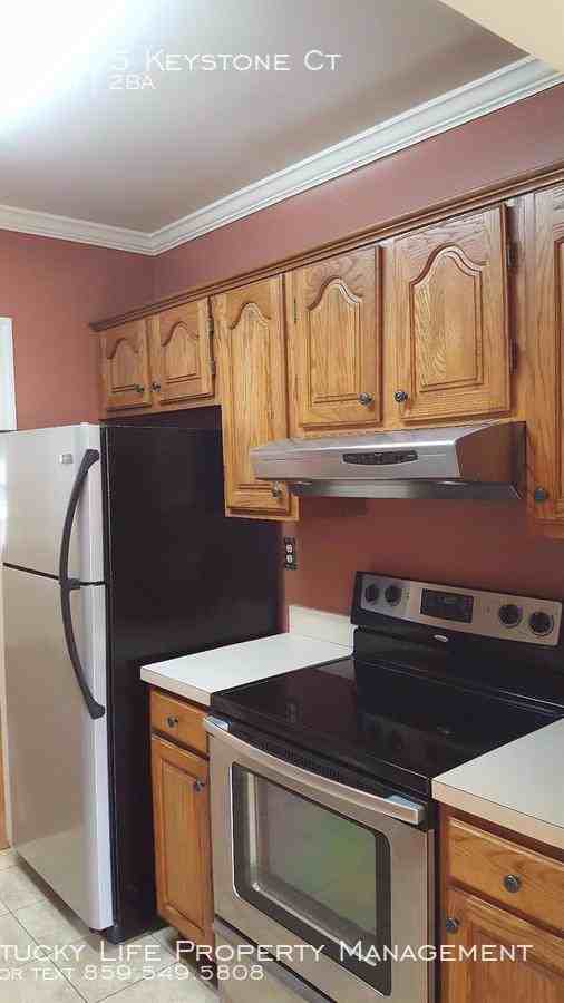 3605 Keystone Ct - Photo 3 of 10