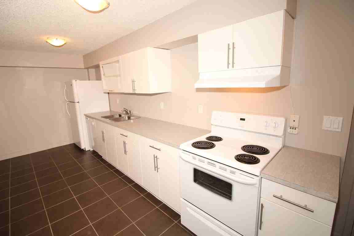 #8 - 1619 Scenic Heights S - Photo 3 of 6