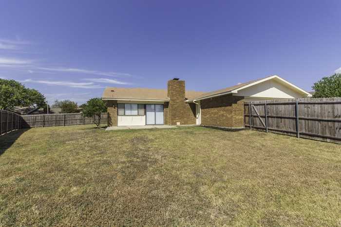 555 Havencrest Lane - Photo 2 of 10