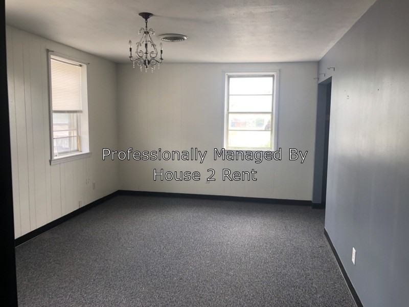 115 115 - Photo 2 of 4