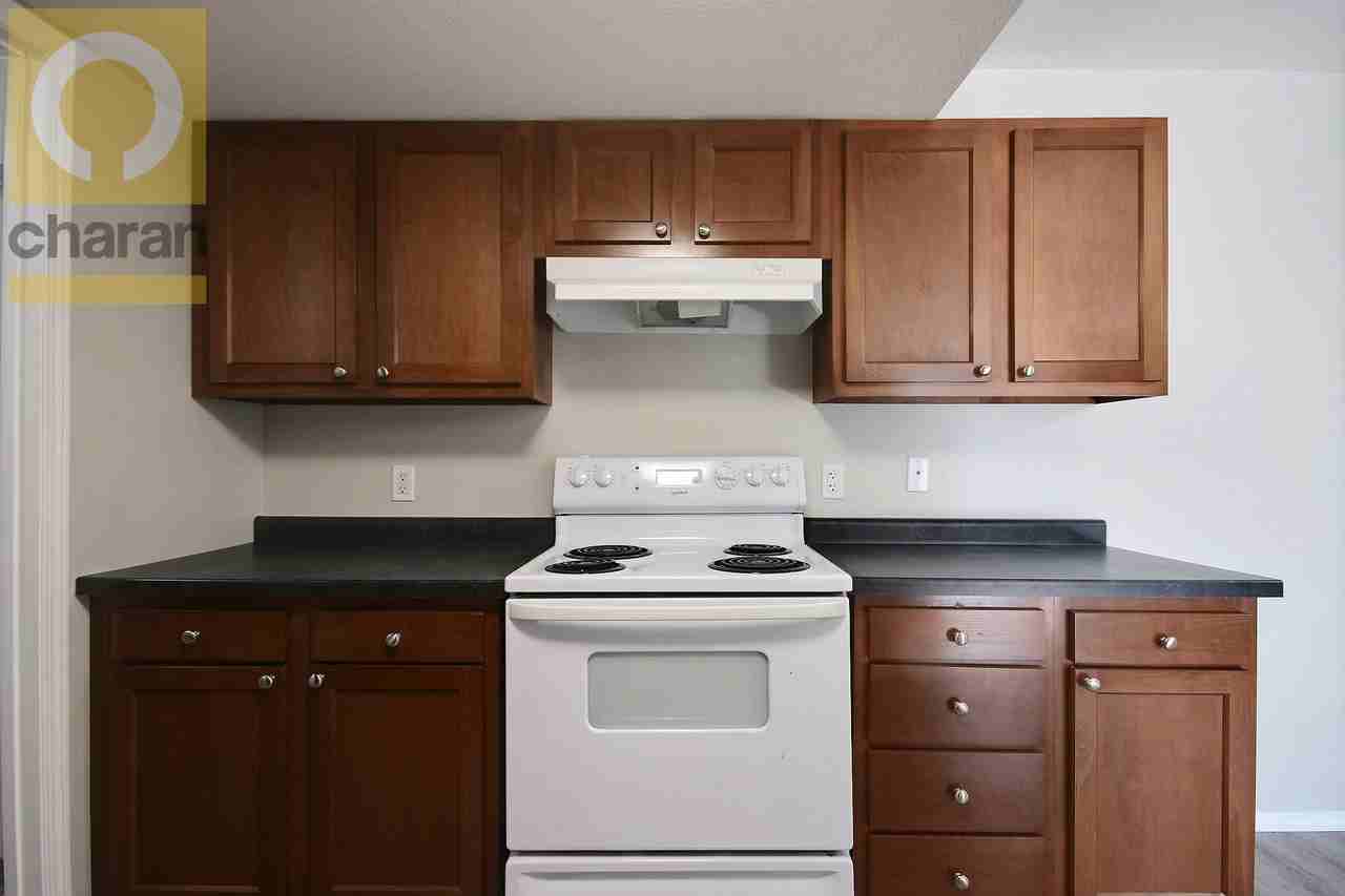 517 Albert Street #109 - Photo 3 of 10