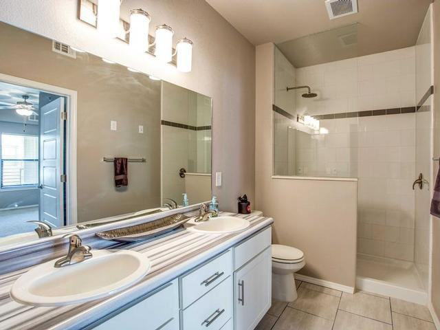 15400 Crown At Lone Oak Rd - Photo 3 of 31