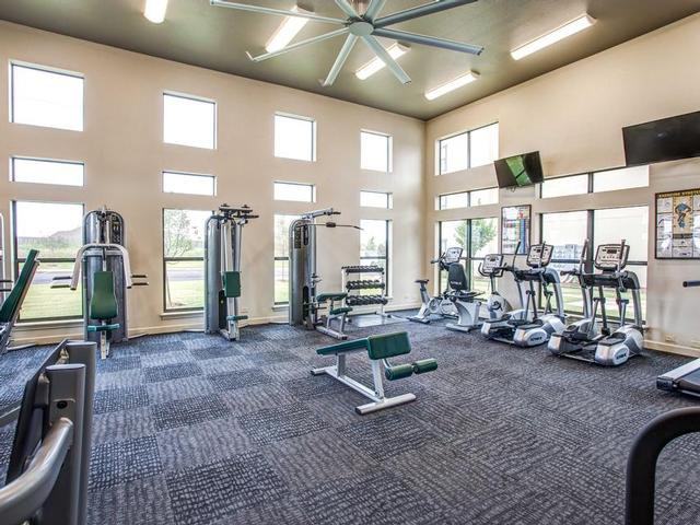 15400 Crown At Lone Oak Rd - Photo 6 of 31