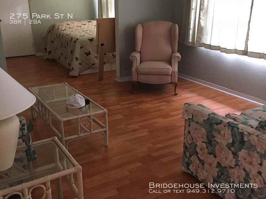 275 Park St N - Photo 3 of 9