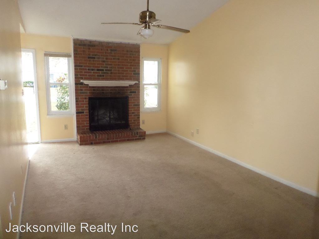 233 Easy St - Photo 3 of 12