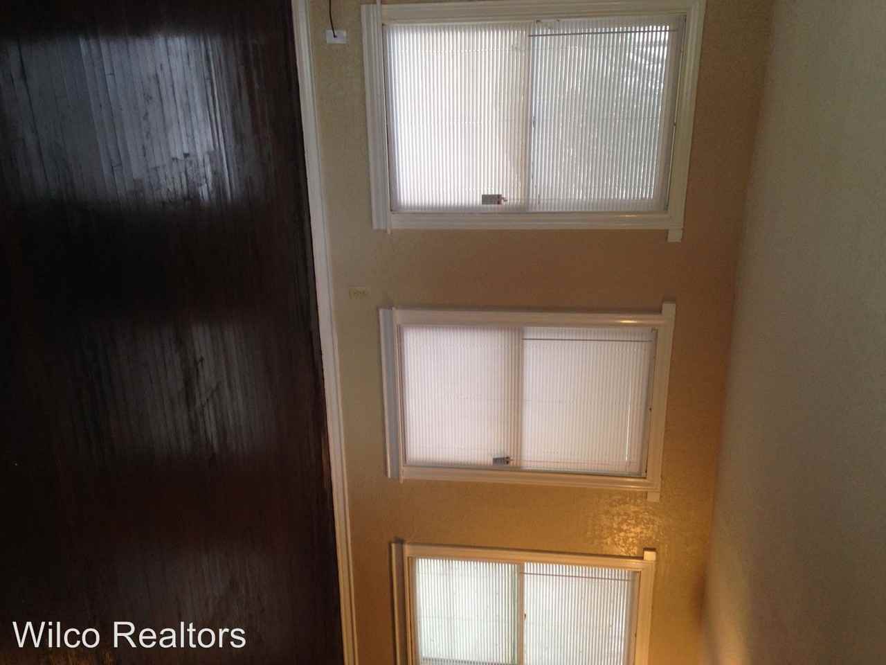 4208 Valentine - Photo 3 of 12