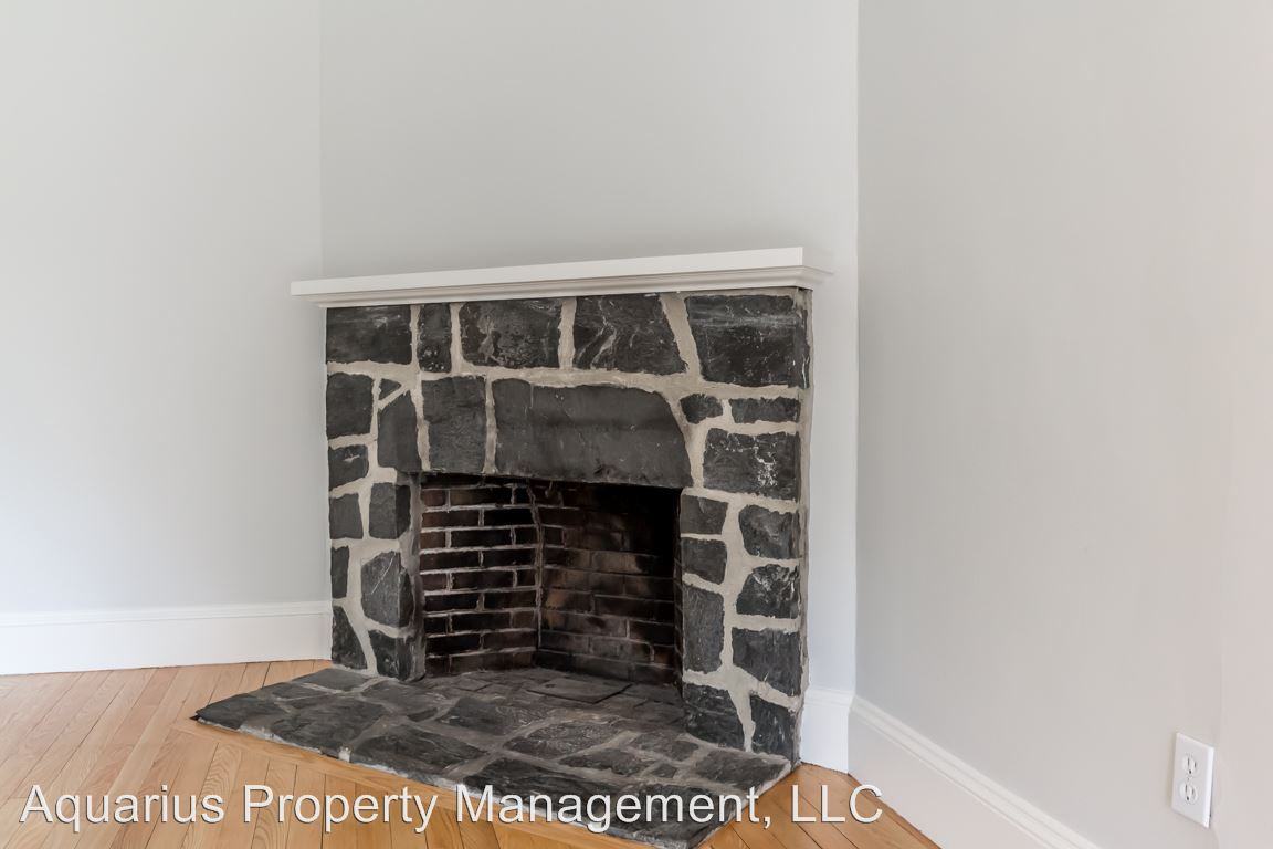 196 Maine Ave - Photo 3 of 25