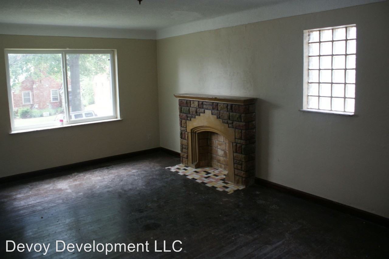 6701 Edison - Photo 2 of 13