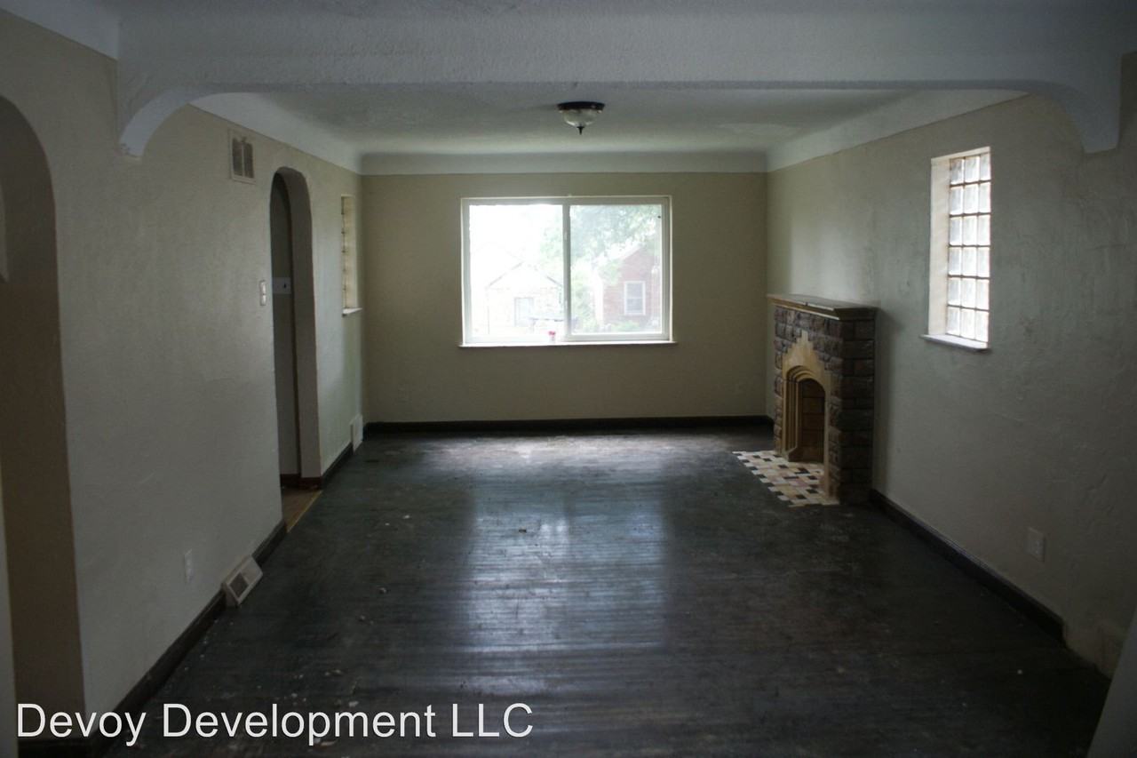6701 Edison - Photo 3 of 13