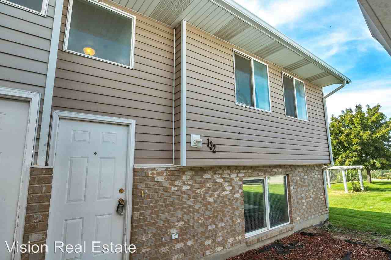 132,134,136,138 W 400 S - Photo 2 of 16