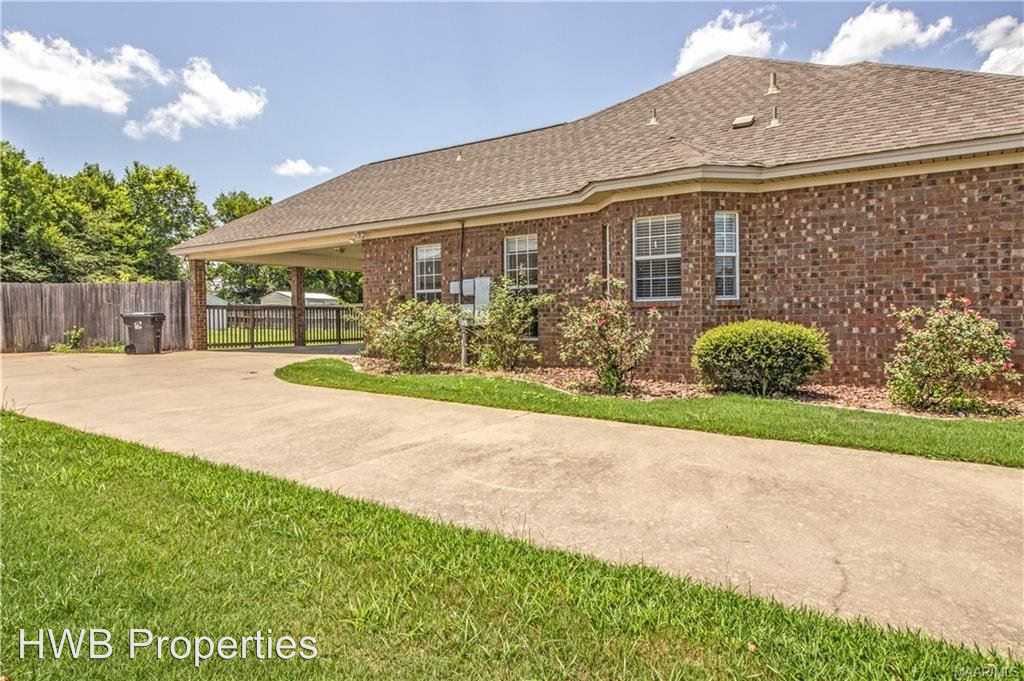 104 Sparrow Pointe Ct - Photo 2 of 19
