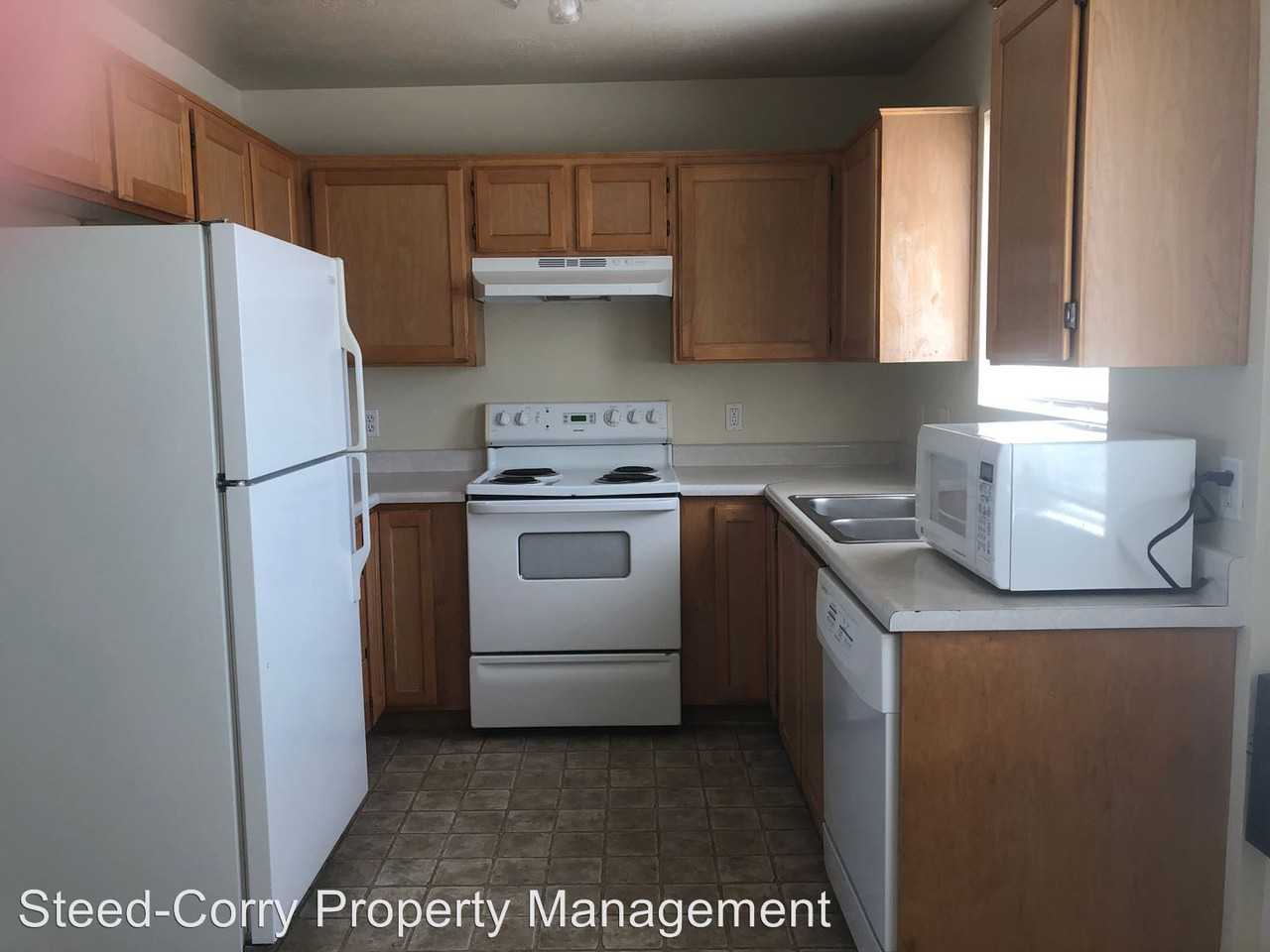 1396 N. 625 W. - Photo 3 of 11