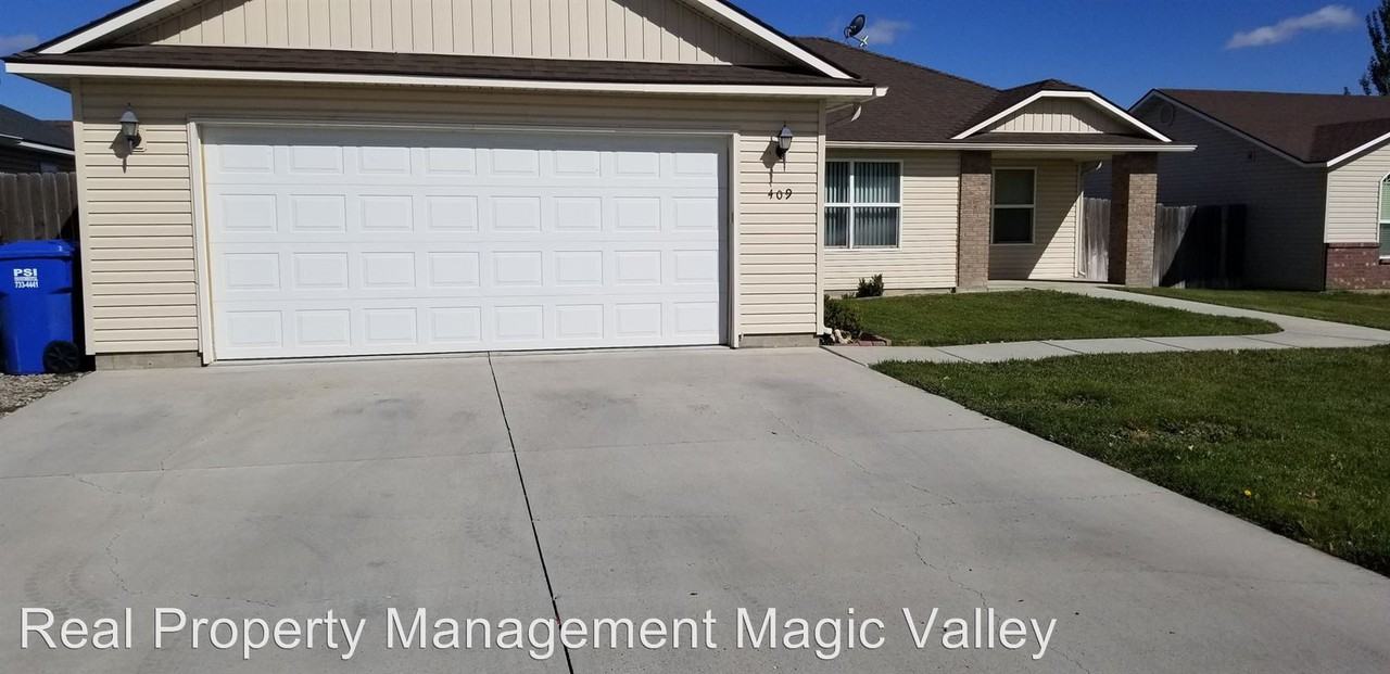 409 La Casa Loop - Photo 2 of 12