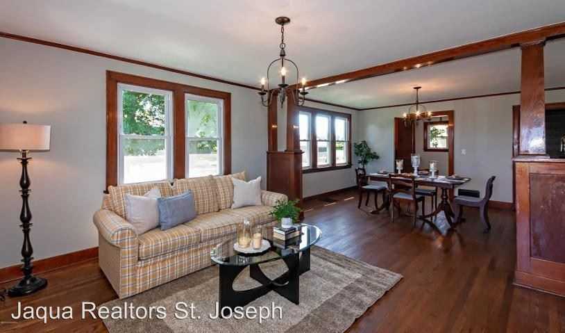 652 W Hinchman Road - Photo 2 of 9