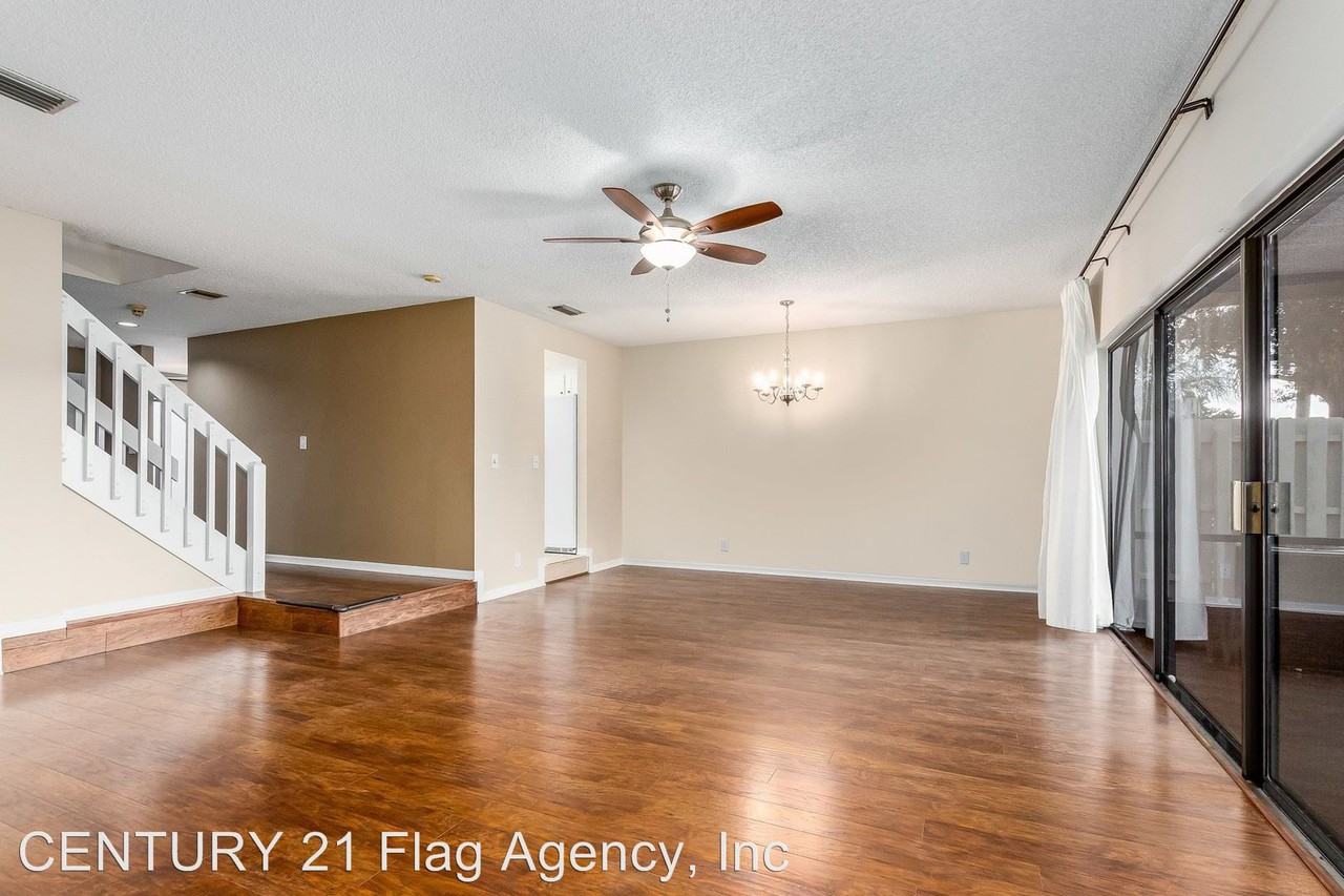 2303 Heritage Dr - Photo 2 of 19