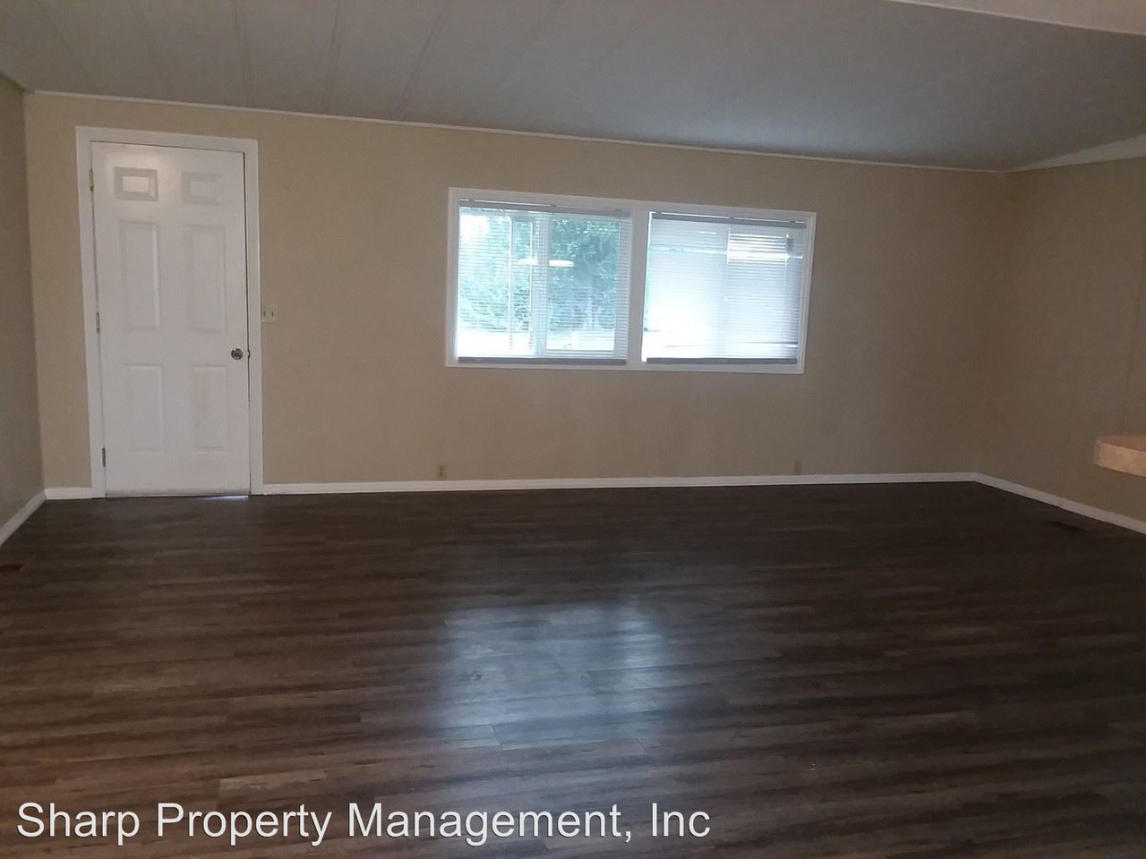 329 Hazel St - Photo 2 of 9