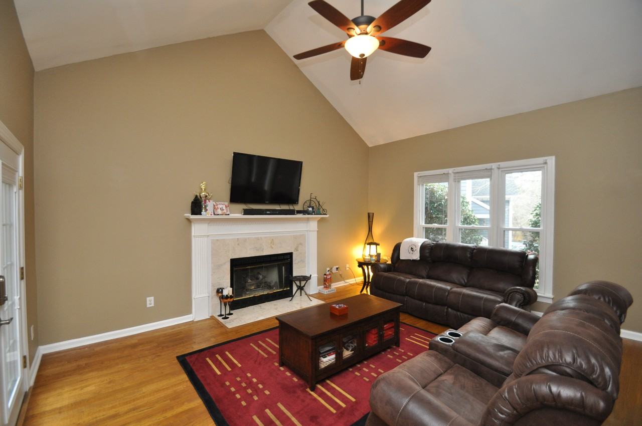 107 Carostone Ct - Photo 5 of 31