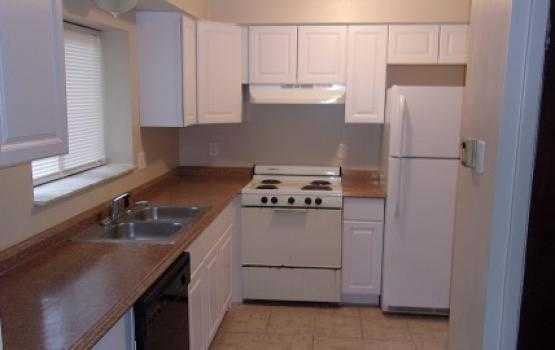 833 N. Main Street - Photo 2 of 5