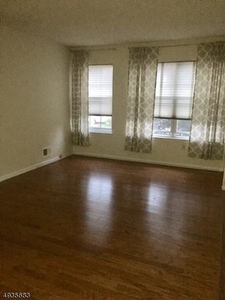 62 Heritage Ct - Photo 3 of 7