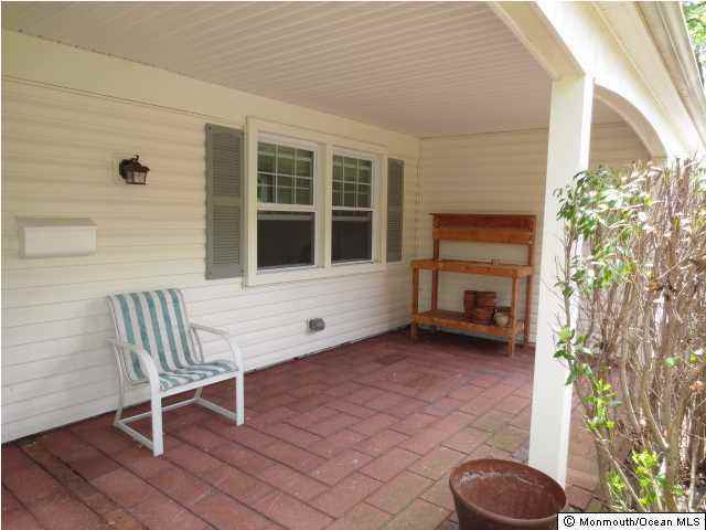 26 Overlea Lane - Photo 3 of 4