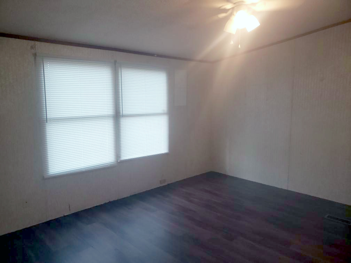 321 Neely Wingard Road - Photo 3 of 8