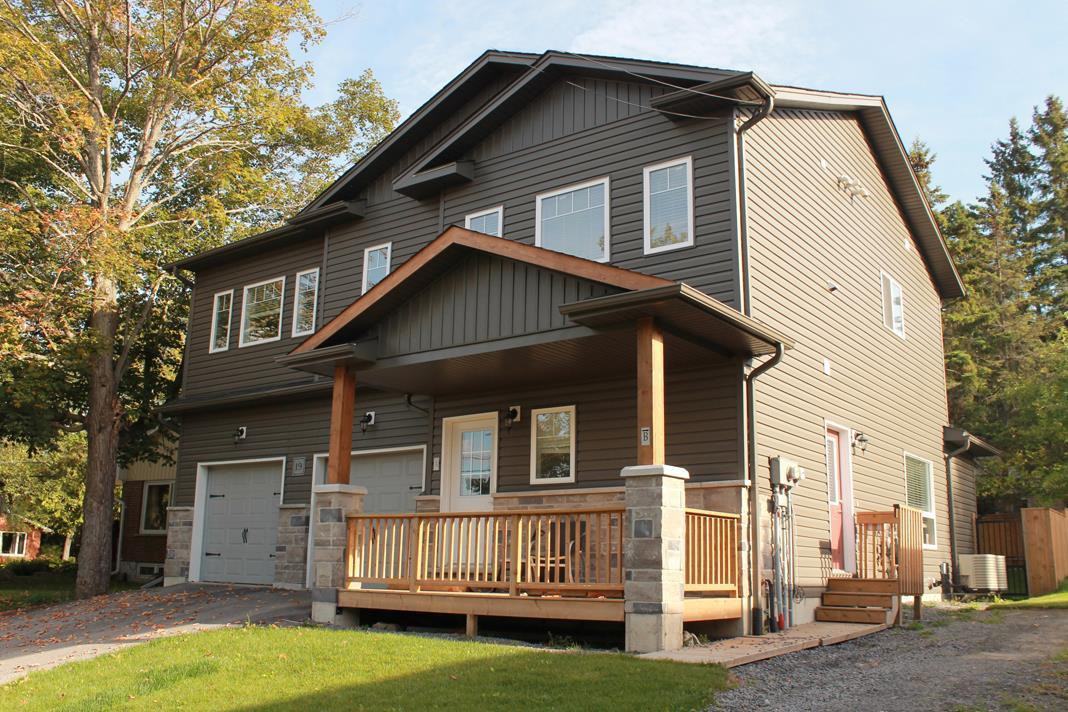 19 Duncan St E - Photo 2 of 15