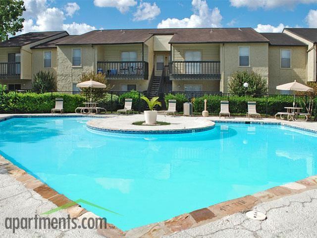 Silvermine Apartments - Photo 2 of 21