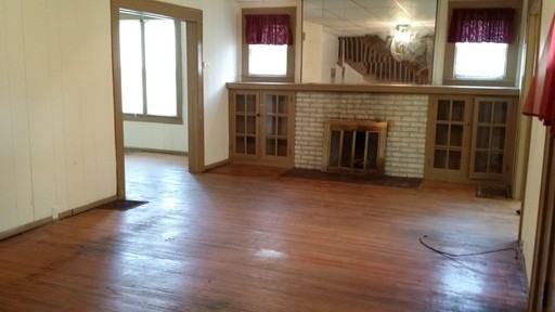 218 E Ashley St - Photo 3 of 11