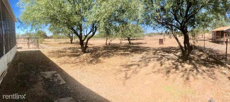 17662 W Chinle Rd - Photo 2 of 10