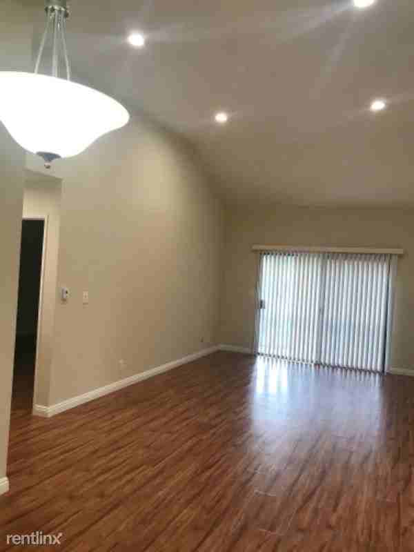 465 S Ranch View Cir 57 - Photo 2 of 15