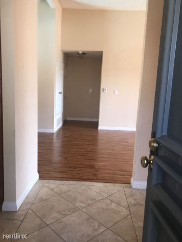 465 S Ranch View Cir 57 - Photo 3 of 15