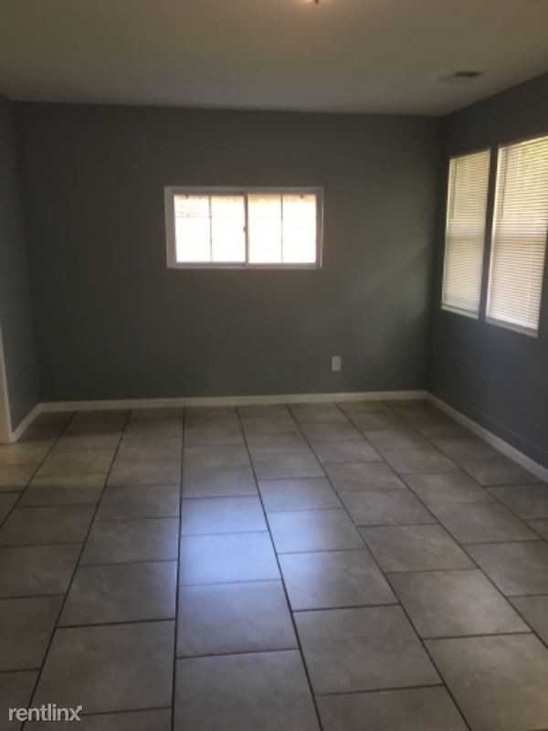 17252 Lorenz Ave - Photo 2 of 12