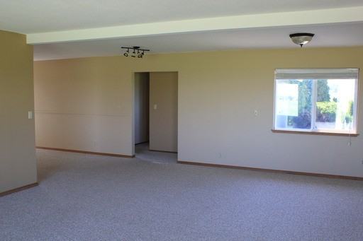 960 Hunter Rd - Photo 3 of 27