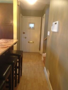 811 Hillsboro Dr - Photo 2 of 27