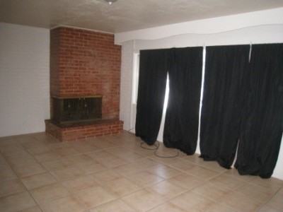 2125 N 3rd Ave - Photo 2 of 12