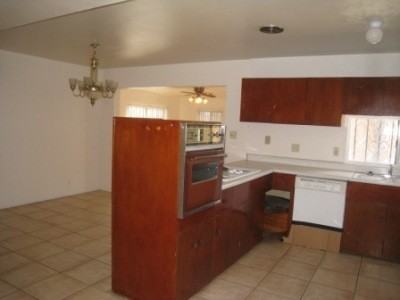 2125 N 3rd Ave - Photo 3 of 12