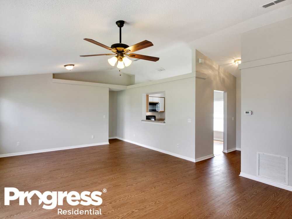 11824 Foxglove Dr - Photo 2 of 15